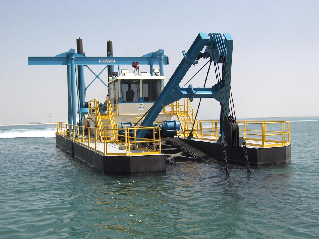 dsc-shark-class-dredge-is-customized-to-withstand-extreme-abu-dhabi-heat