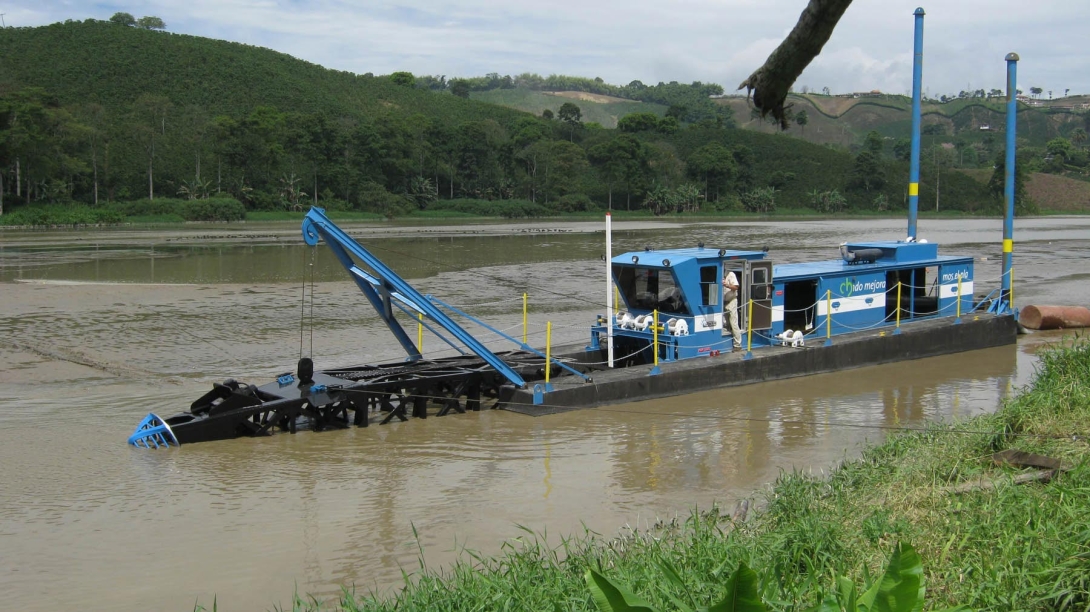 wolverine-dredge-provides-flood-control-for-the-city-of-villahermosa